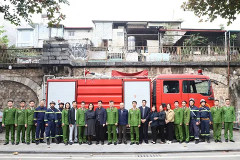 Ra mắt Cơ sở 2 - Đội Chữa cháy và Cứu nạn cứu hộ khu vực số 7 tại số 95 Phùng Hưng