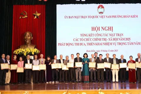 Ủy ban MTTQ Việt Nam phường Hoàn Kiếm phát động phong trào thi đua năm 2026