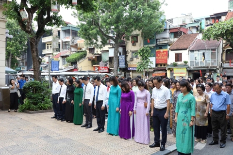 Quận Hoàn Kiếm dâng hương kỷ niệm 78 năm ngày Thương binh - Liệt sỹ