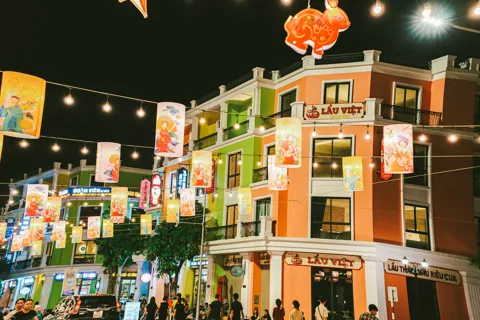 Nhà phố all-in-one - Giải pháp “nhân bản dòng tiền” trên đô thị đảo phồn vinh Vinhomes Royal Island