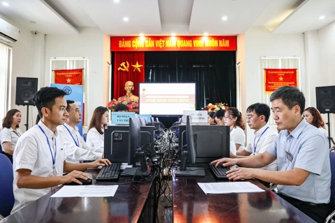 Ngày đầu vận hành thử nghiệm chính quyền địa phương 2 cấp tại phường Cửa Nam