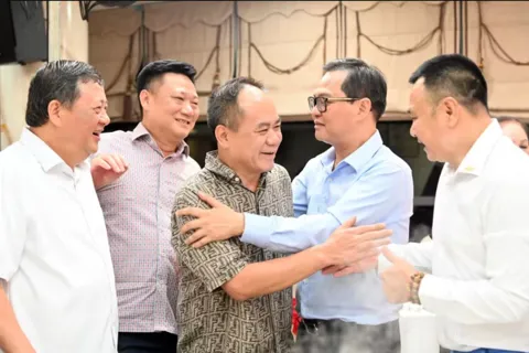 Khi nhà quản lý, nghệ sĩ, nhà báo và Công an Hà Nội cùng chung nhịp đập
