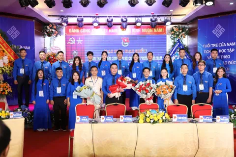 Tuổi trẻ Cửa Nam đoàn kết - tiên phong - bản lĩnh - trí tuệ - sáng tạo
