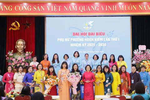 Phụ nữ Hoàn Kiếm đoàn kết - trách nhiệm - đổi mới - phát triển
