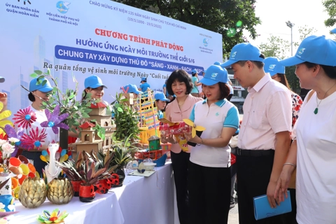 Phụ nữ Hoàn Kiếm chung tay xây dựng Thủ đô “Sáng - xanh - sạch - đẹp”