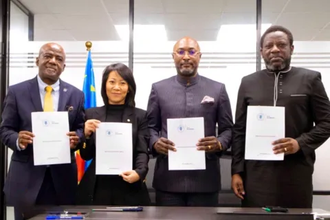 Vingroup và Thủ đô Congo đẩy mạnh hợp tác toàn diện trong lĩnh vực giao thông xanh