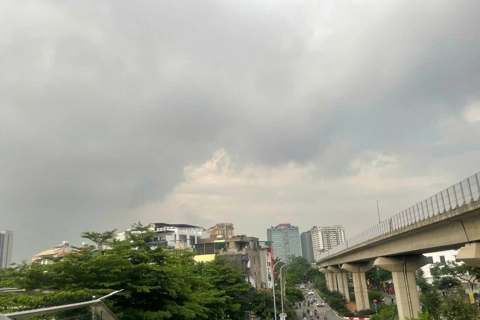 Thời tiết ngày 13/8/2025: Miền Bắc, Hà Nội nắng nóng, chiều tối mưa rào
