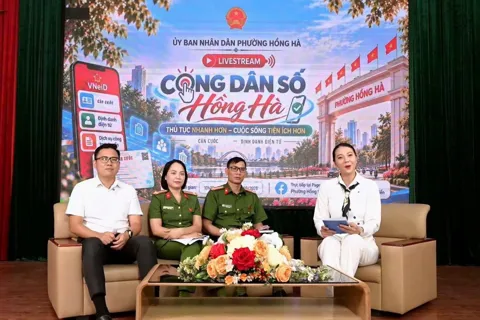 Hướng dẫn người dân thực hiện dịch vụ công trực tuyến qua livestream