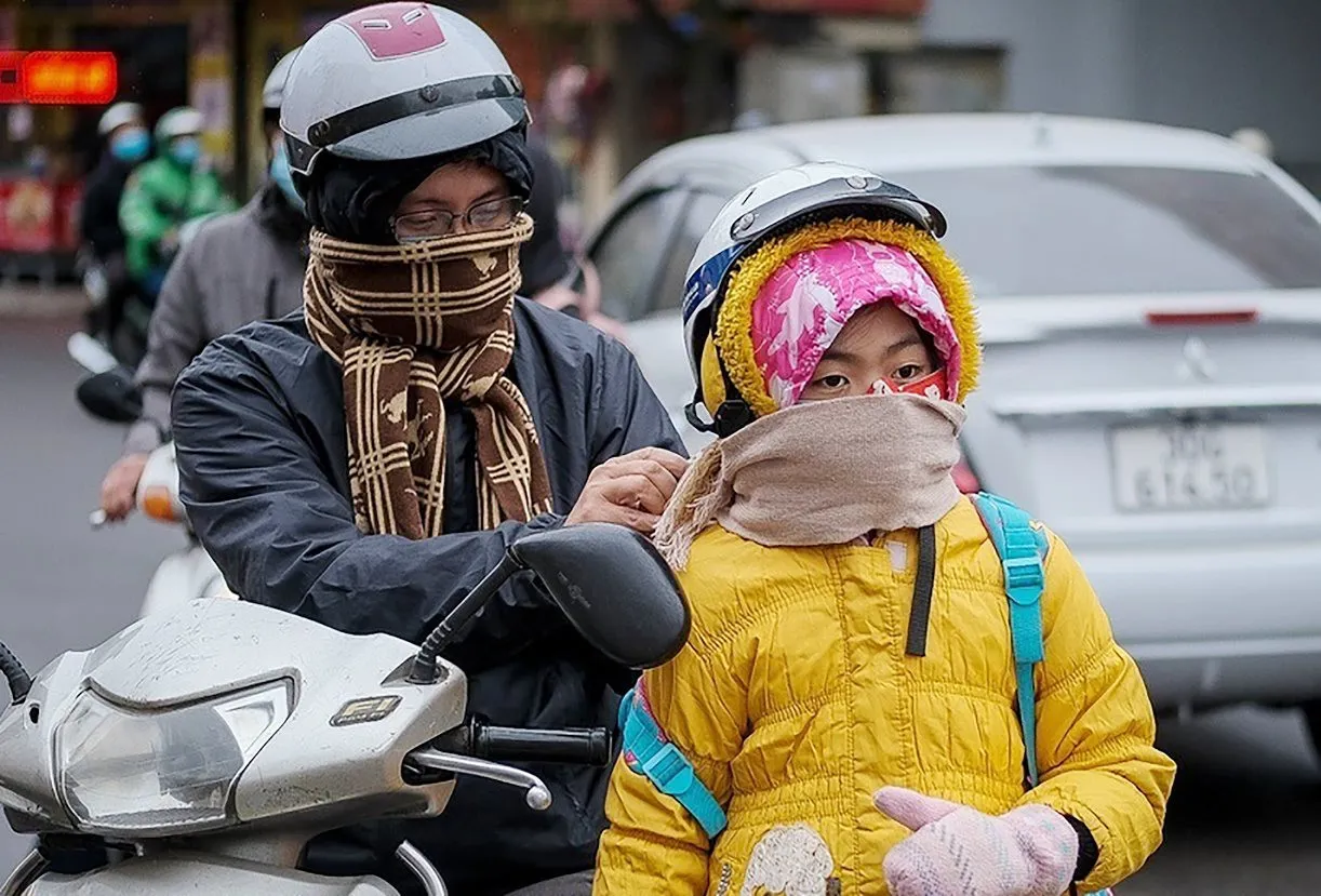 Thời tiết ngày 24/11/2025: Miền Bắc, Hà Nội trời rét do không khí lạnh tăng cường