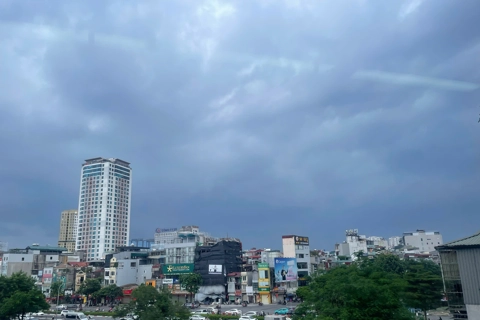 Thời tiết ngày 2/9/2025: Hà Nội trời mát, có mưa rào và dông