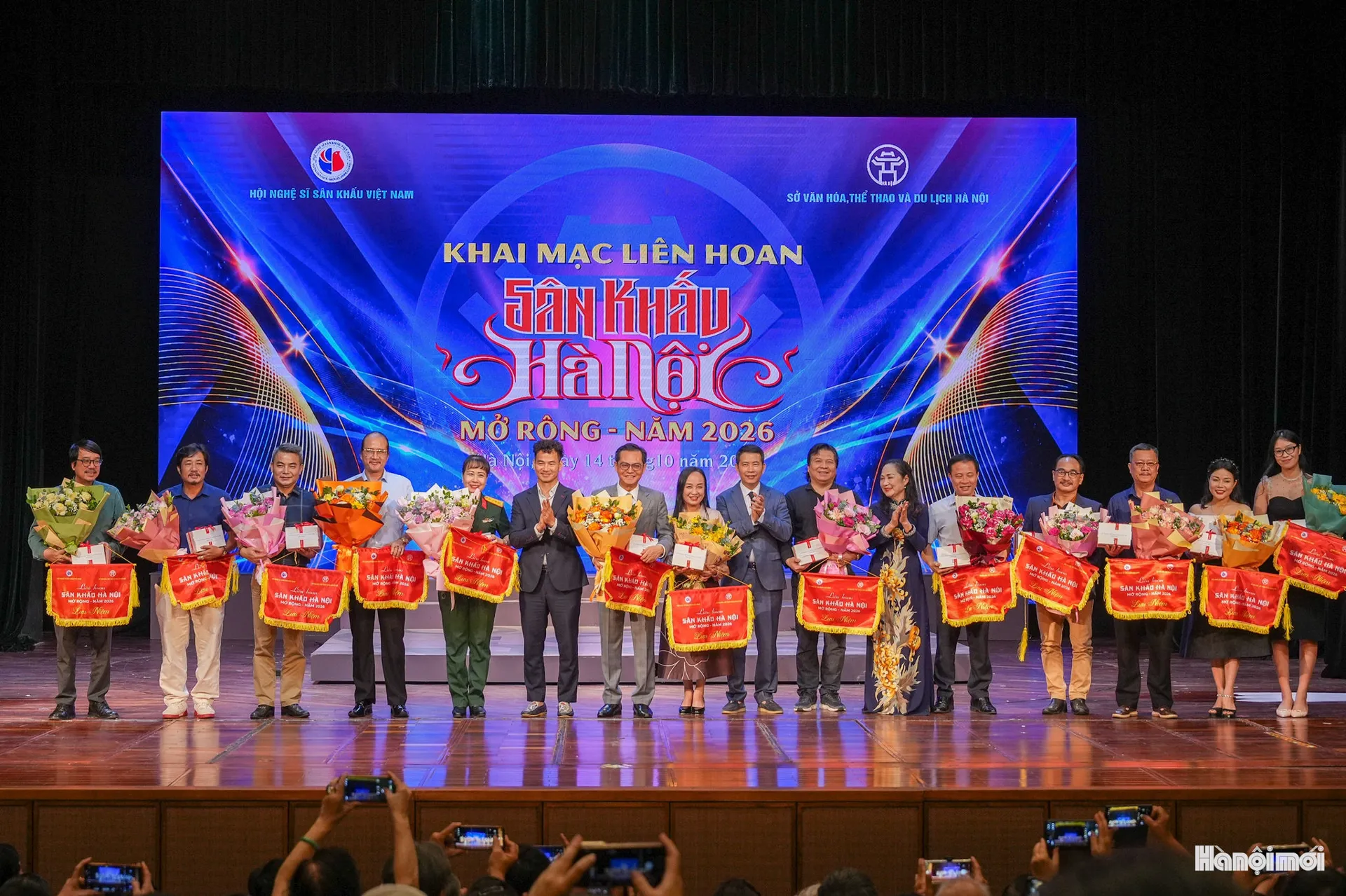Toàn cảnh Lễ khai mạc Liên hoan Sân khấu Hà Nội mở rộng năm 2026