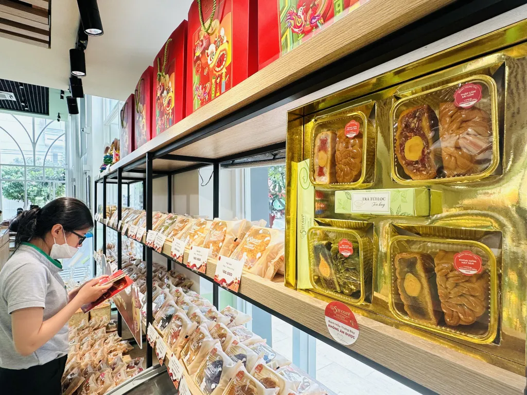 Siết chặt kiểm soát để bảo đảm an toàn thực phẩm bánh Trung Thu