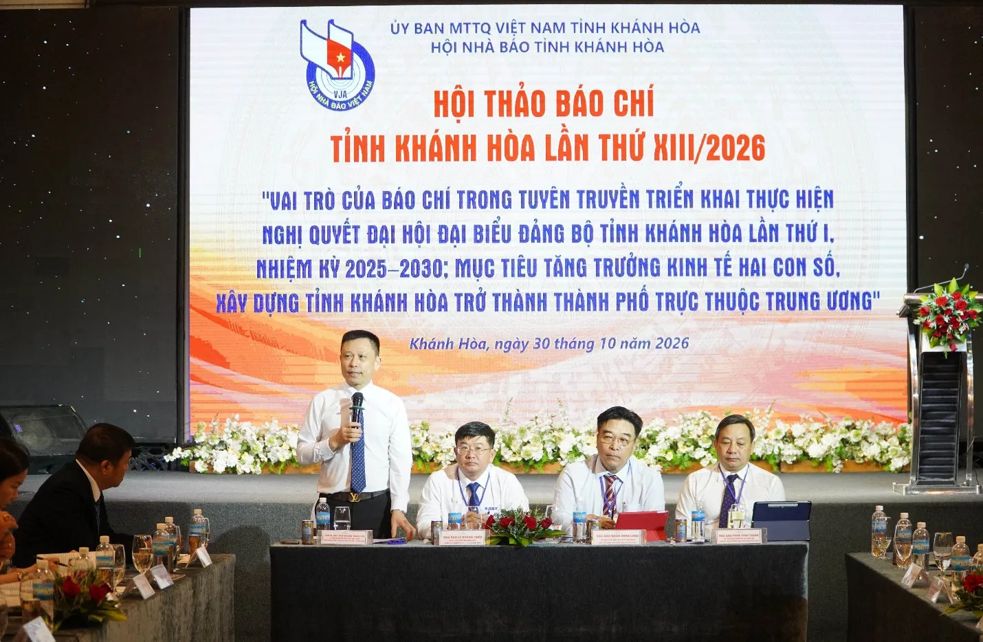 Khánh Hòa: Phát huy vai trò báo chí trong thực hiện mục tiêu tăng trưởng hai con số