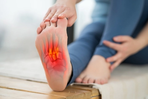 Mùi hôi ở chân cảnh báo nguy cơ bệnh tiềm ẩn
