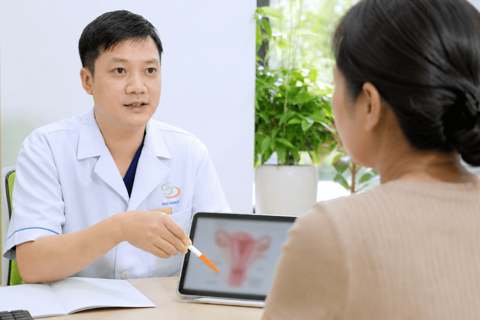Để "tuổi hoàng hôn" không tạo gánh nặng sức khỏe với phụ nữ