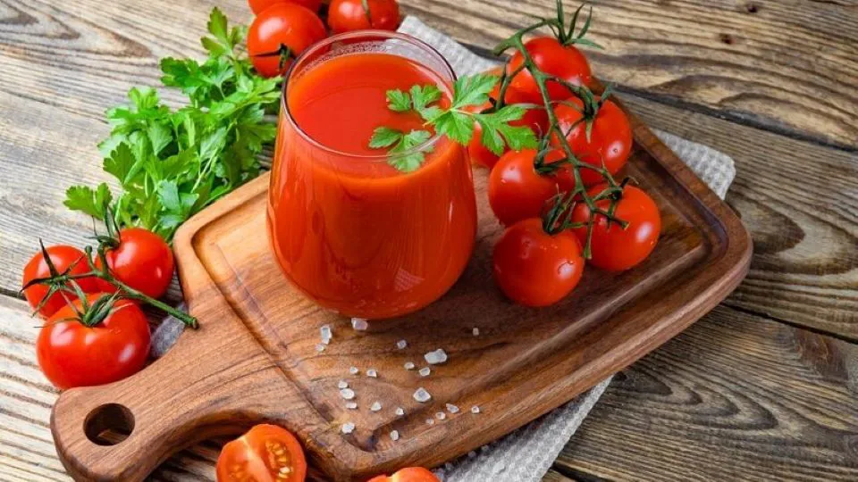 7 loại nước ép giúp bạn không lo bị ốm khi thời tiết giao mùa
