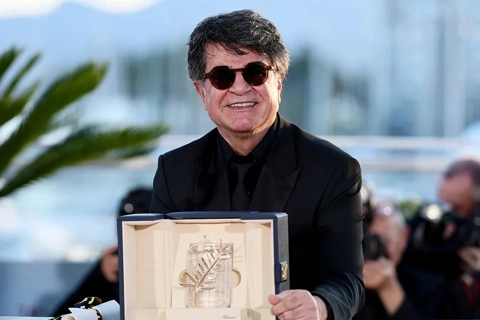Đạo diễn đến từ Iran thắng lớn tại Cannes 2025 với phim quay lén sau song sắt
