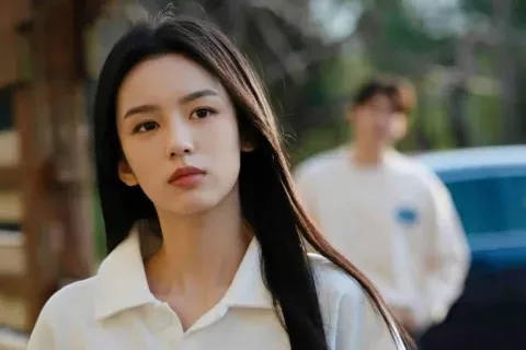 Đoàn phim Giày khiêu vũ đỏ của Châu Dã bị chỉ trích