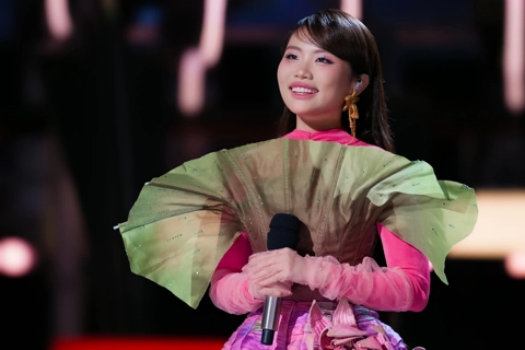Phương Mỹ Chi chinh phục khán giả quốc tế, thắng áp đảo tại tứ kết Sing! Asia 2025