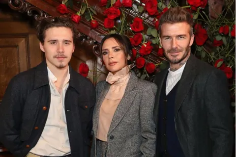 Con trai David Beckham làm thế giới dậy sóng vì bức tâm thư
