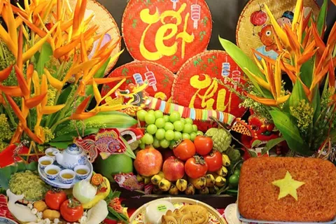 Văn khấn Rằm tháng 8 âm lịch Ất Tỵ 2025 theo truyền thống Việt Nam