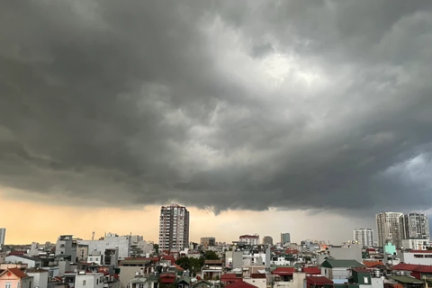 Dự báo thời tiết ngày 25/6/2025: Miền Bắc, Hà Nội ngày nắng nóng, chiều tối mưa to