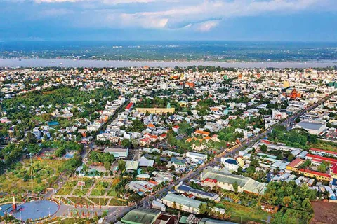 Đồng Tháp cần tháo gỡ khó khăn, vướng mắc, quyết liệt thực hiện mục tiêu tăng trưởng 8% năm 2025