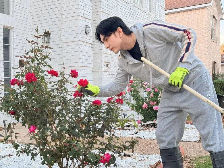 Đan Trường khoe biệt thự sang trọng ở Mỹ