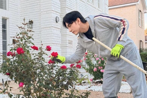 Đan Trường khoe biệt thự sang trọng ở Mỹ