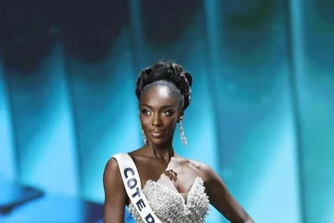 Á hậu 4 Miss Universe 2025 từ bỏ danh hiệu