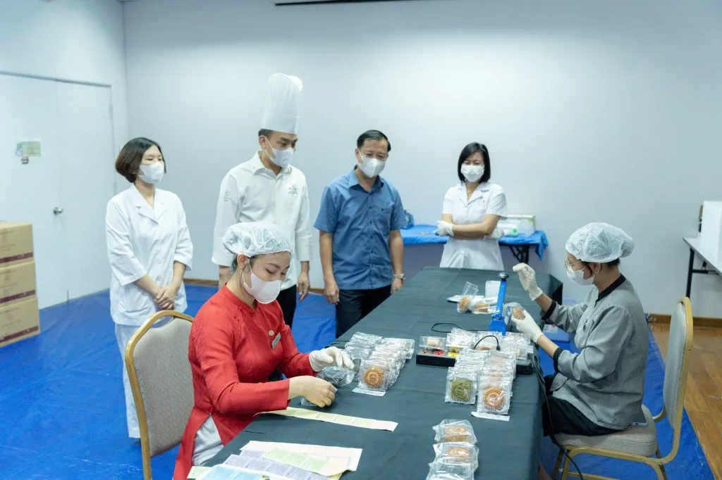 Hà Nội tăng cường thanh tra, hậu kiểm đảm bảo an toàn thực phẩm dịp Tết Trung thu