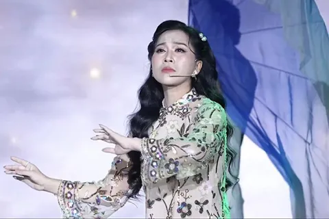 Hồng Phượng lên tiếng về thông tin show lỗ, khán giả không vào xem được