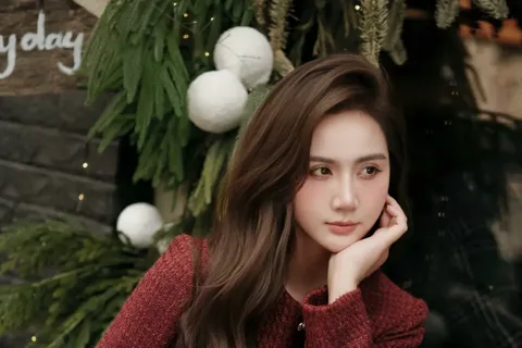 Ngân trong “Cách em 1 milimet” được khán giả nức nở khen đẹp như AI