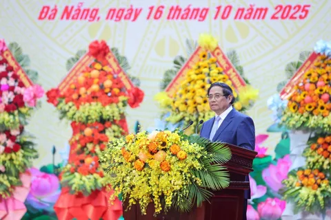 Thủ tướng: Xây dựng lực lượng Quân khu 5 cách mạng, chính quy, tinh nhuệ, hiện đại, là lực lượng nòng cốt trên địa bàn chiến lược của Tổ quốc