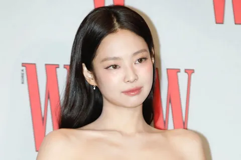 Jennie (Blackpink) mua tòa nhà 20 tỷ won