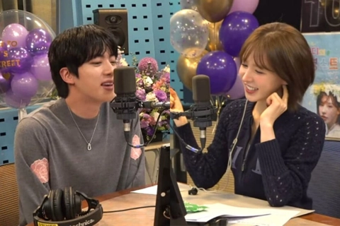 Jin (BTS) và Wendy (Red Velvet) thành chủ đề "nóng"