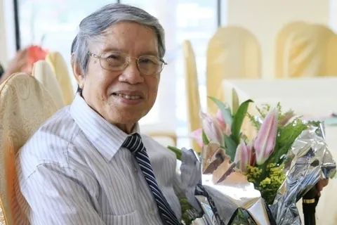 NSƯT Kiều Hưng – Tiếng hát “Tình ca” vang vọng nửa thế kỷ qua đời ở tuổi 88