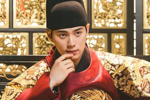 Lee Chae Min được săn đón sau Ngự trù của bạo chúa