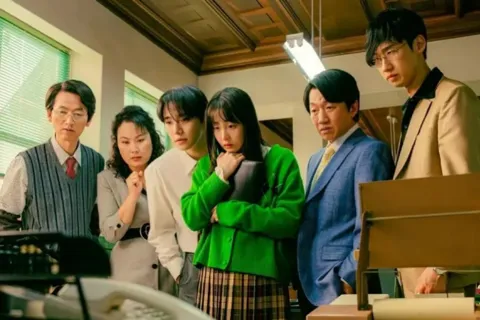 Vì sao phim Gia đình bão tố của Lee Junho thu hút khán giả?