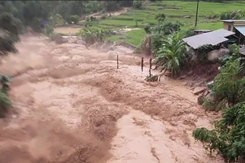 Cảnh báo lũ quét, sạt lở đất tại nhiều địa phương ở miền Trung