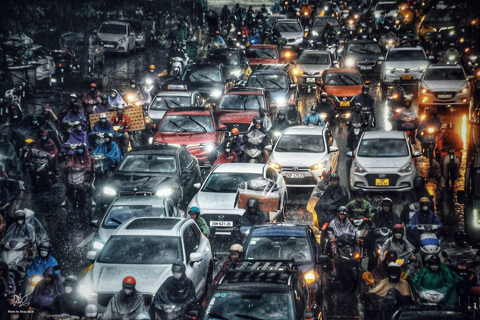 Cảnh báo dông, lốc, mưa lớn nội thành Hà Nội đúng giờ tan tầm chiều 10/9
