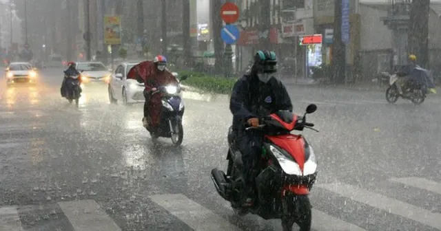 Hà Nội: Nguy cơ mưa lớn cục bộ khu vực nội thành chiều tối 25/7