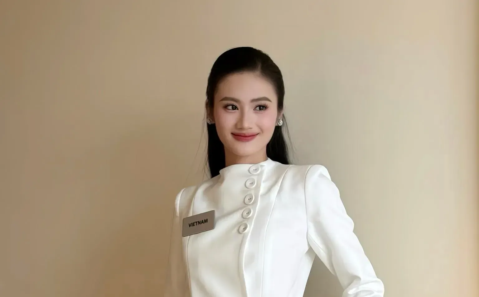 Miss World 2025: Ý Nhi kêu gọi khán giả bình chọn để chinh phục giải phụ