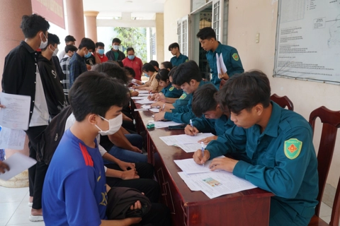 Vi phạm quy định về đăng ký nghĩa vụ quân sự bị phạt đến 30 triệu đồng