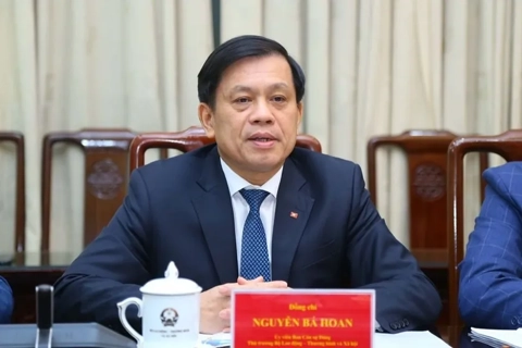 Tạm đình chỉ công tác Thứ trưởng Bộ Nội vụ Nguyễn Bá Hoan