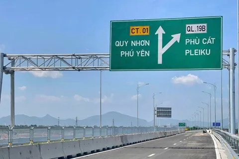 Khẩn trương chuẩn bị Lễ khánh thành, khởi công các công trình lớn chào mừng Đại hội Đảng lần thứ XIV