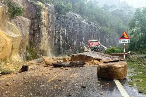 Hỗ trợ khẩn cấp 50 tỷ đồng cho tỉnh Khánh Hòa khắc phục thiệt hại do mưa lũ
