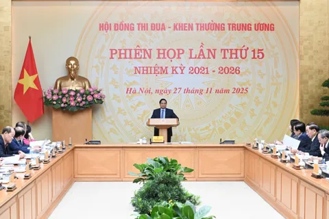Thủ tướng Phạm Minh Chính: Tôn vinh kịp thời những trường hợp xả thân, cống hiến vì nhân dân, vì đồng đội, vì đất nước