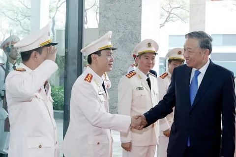 Tổng Bí thư Tô Lâm thăm và chúc Tết cán bộ, chiến sỹ Cục An ninh điều tra