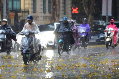 Dự báo thời tiết ngày 14/6/2025: Hà Nội và cả nước mưa rào và dông ngày cuối tuần